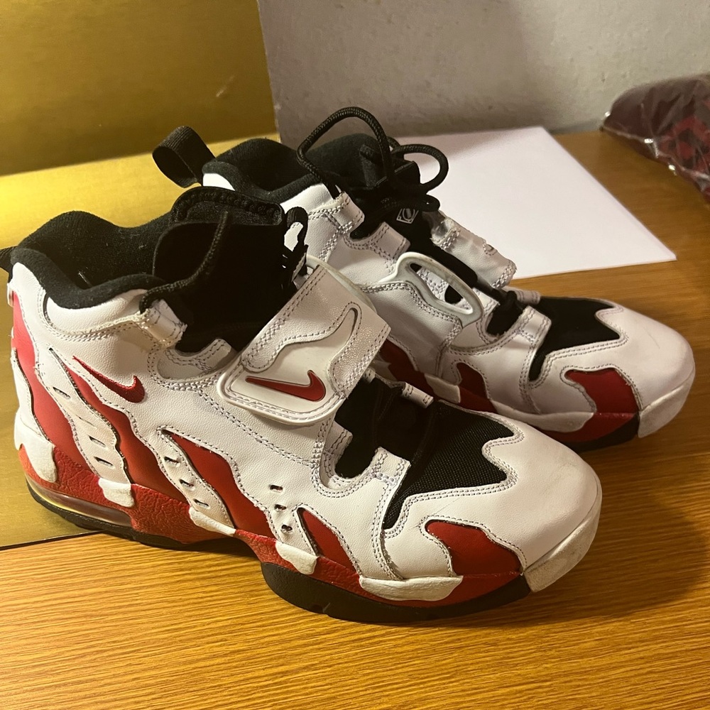 Nike Deion Sanders